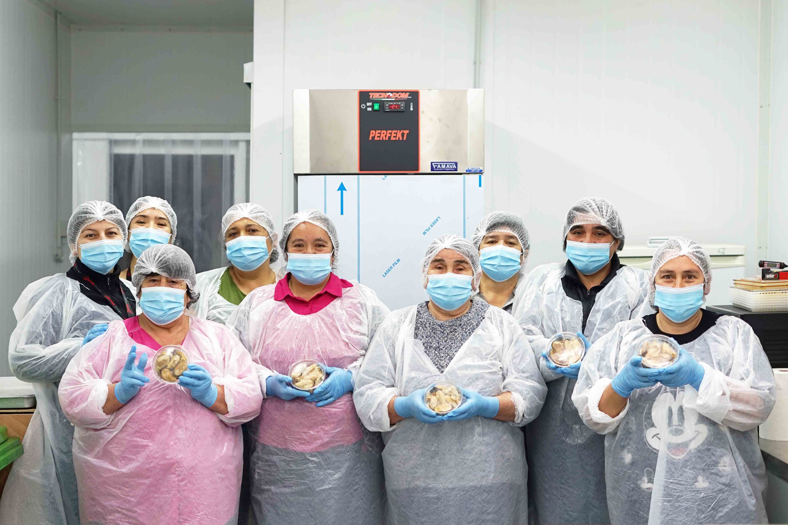 Recolectoras de orilla se capacitan en la producción de mariscos con valor agregado